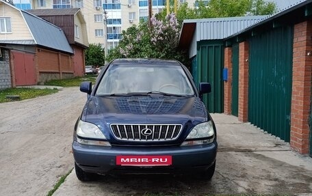Lexus RX IV рестайлинг, 2001 год, 950 000 рублей, 9 фотография