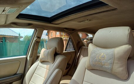 Lexus RX IV рестайлинг, 2001 год, 950 000 рублей, 10 фотография