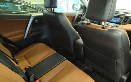 Toyota RAV4, 2016 год, 2 250 000 рублей, 6 фотография