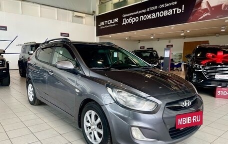 Hyundai Solaris II рестайлинг, 2013 год, 699 000 рублей, 3 фотография