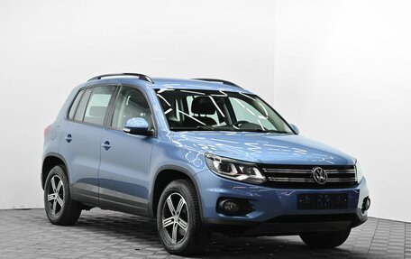 Volkswagen Tiguan I, 2012 год, 1 045 000 рублей, 2 фотография