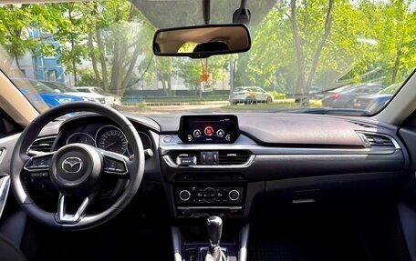 Mazda 6, 2017 год, 1 850 000 рублей, 17 фотография