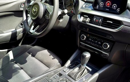 Mazda 6, 2017 год, 1 850 000 рублей, 38 фотография