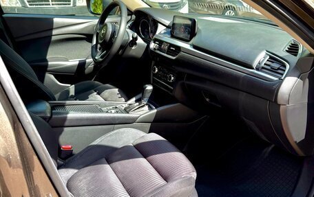 Mazda 6, 2017 год, 1 850 000 рублей, 37 фотография