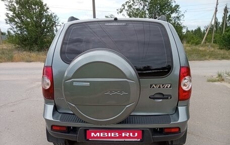 Chevrolet Niva I рестайлинг, 2015 год, 630 000 рублей, 5 фотография