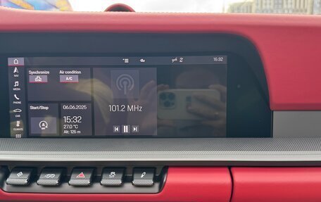 Porsche 911, 2021 год, 15 900 000 рублей, 8 фотография