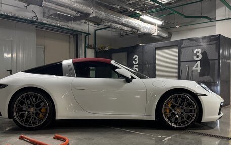 Porsche 911, 2021 год, 15 900 000 рублей, 2 фотография