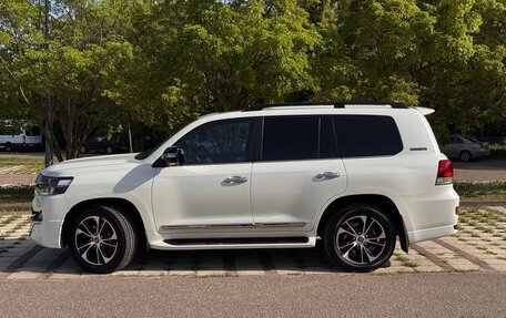 Toyota Land Cruiser 200, 2020 год, 11 200 000 рублей, 3 фотография