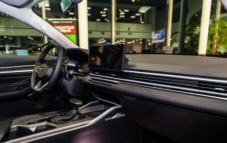 Geely Emgrand, 2024 год, 2 663 990 рублей, 8 фотография
