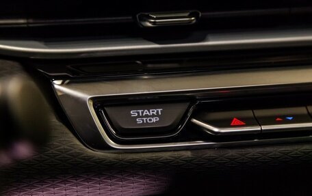Geely Emgrand, 2024 год, 2 663 990 рублей, 21 фотография