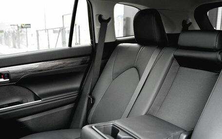 Toyota Highlander, 2025 год, 5 950 000 рублей, 12 фотография