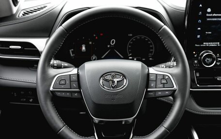 Toyota Highlander, 2025 год, 5 950 000 рублей, 23 фотография