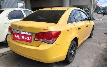 Chevrolet Cruze II, 2011 год, 407 000 рублей, 3 фотография