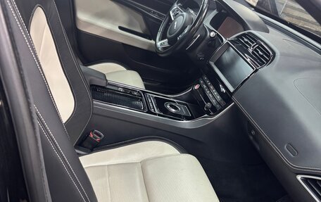 Jaguar XE I рестайлинг, 2018 год, 2 660 000 рублей, 10 фотография
