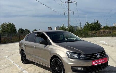 Volkswagen Polo VI (EU Market), 2016 год, 1 050 000 рублей, 3 фотография