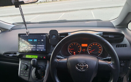 Toyota Wish II, 2011 год, 1 450 000 рублей, 7 фотография
