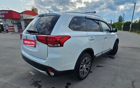 Mitsubishi Outlander III рестайлинг 3, 2018 год, 2 150 000 рублей, 5 фотография