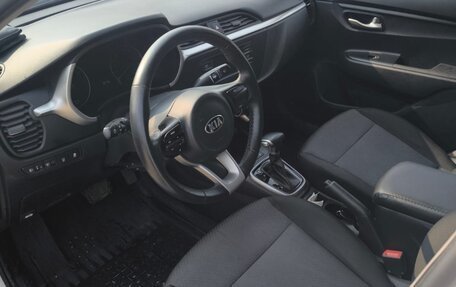 KIA Rio IV, 2021 год, 1 665 000 рублей, 7 фотография