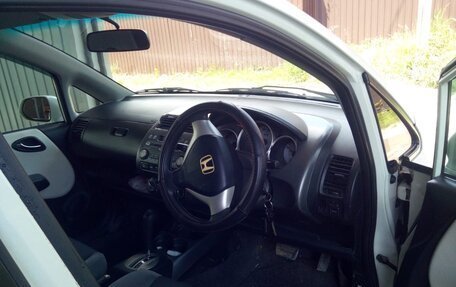 Honda Fit III, 2005 год, 320 000 рублей, 4 фотография