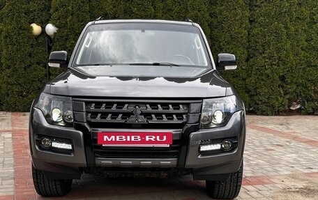 Mitsubishi Pajero IV, 2017 год, 3 130 000 рублей, 2 фотография