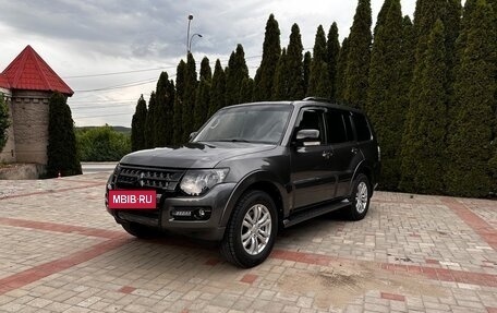 Mitsubishi Pajero IV, 2017 год, 3 130 000 рублей, 15 фотография