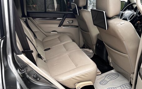 Mitsubishi Pajero IV, 2017 год, 3 130 000 рублей, 24 фотография