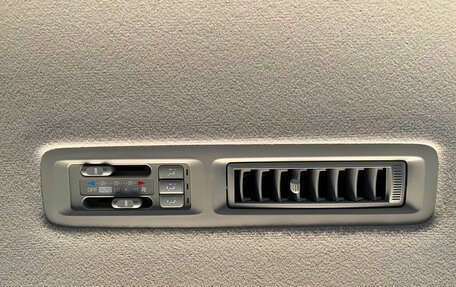Toyota Noah III, 2011 год, 1 749 000 рублей, 28 фотография