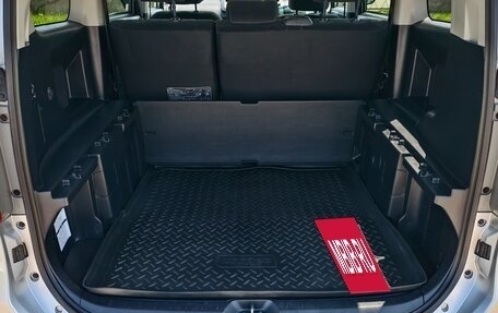 Toyota Noah III, 2011 год, 1 749 000 рублей, 8 фотография