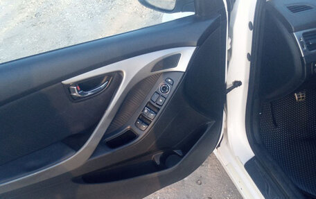 Hyundai Elantra V, 2013 год, 940 000 рублей, 5 фотография