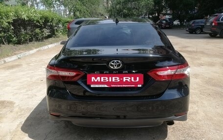 Toyota Camry, 2018 год, 3 100 000 рублей, 5 фотография