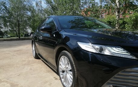 Toyota Camry, 2018 год, 3 100 000 рублей, 11 фотография
