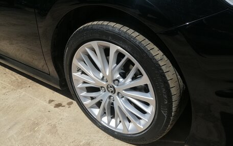 Toyota Camry, 2018 год, 3 100 000 рублей, 10 фотография