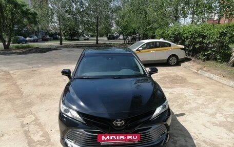 Toyota Camry, 2018 год, 3 100 000 рублей, 16 фотография