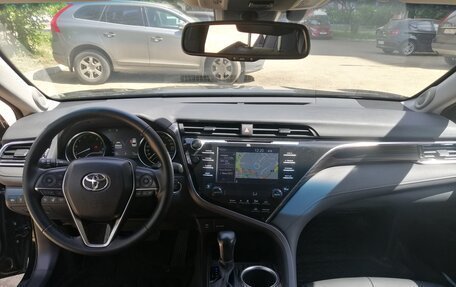 Toyota Camry, 2018 год, 3 100 000 рублей, 21 фотография
