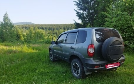 Chevrolet Niva I рестайлинг, 2010 год, 550 000 рублей, 5 фотография