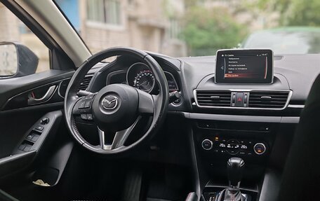 Mazda 3, 2016 год, 1 500 000 рублей, 23 фотография