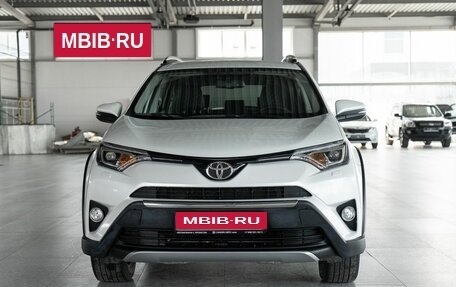 Toyota RAV4, 2018 год, 2 365 000 рублей, 7 фотография