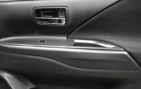 Mitsubishi Outlander III рестайлинг 3, 2018 год, 1 779 000 рублей, 20 фотография