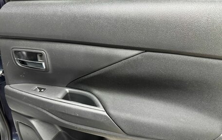 Mitsubishi Outlander III рестайлинг 3, 2018 год, 1 779 000 рублей, 26 фотография