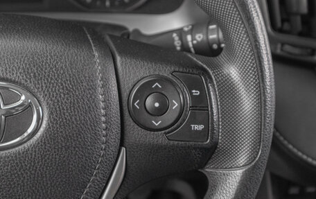Toyota RAV4, 2017 год, 2 399 000 рублей, 12 фотография