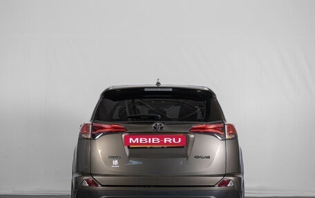 Toyota RAV4, 2017 год, 2 399 000 рублей, 5 фотография