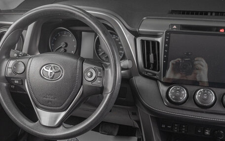 Toyota RAV4, 2017 год, 2 399 000 рублей, 16 фотография