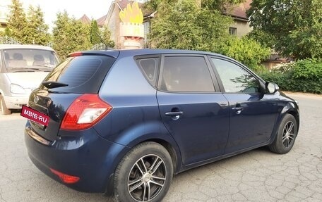 KIA cee'd I рестайлинг, 2010 год, 740 000 рублей, 7 фотография