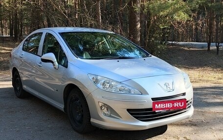 Peugeot 408 I рестайлинг, 2014 год, 550 000 рублей, 3 фотография