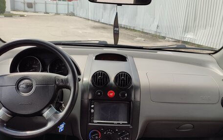 Chevrolet Aveo III, 2004 год, 500 000 рублей, 11 фотография