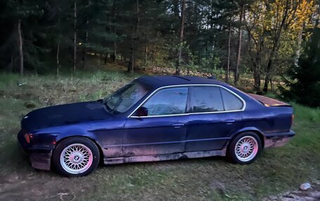BMW 5 серия, 1989 год, 365 000 рублей, 1 фотография