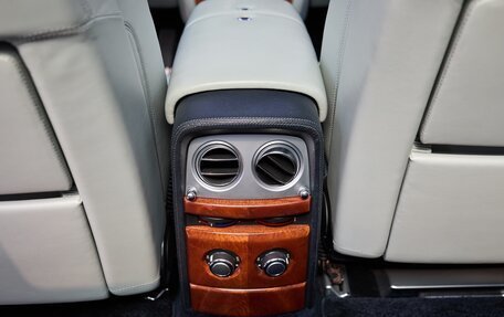 Rolls-Royce Phantom VII рестайлинг, 2004 год, 15 800 000 рублей, 14 фотография