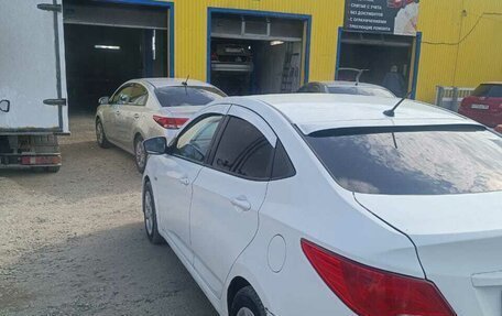 Hyundai Solaris II рестайлинг, 2014 год, 680 000 рублей, 4 фотография