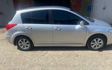 Nissan Tiida, 2010 год, 630 000 рублей, 2 фотография