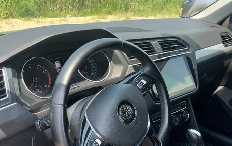 Volkswagen Tiguan II, 2017 год, 2 599 000 рублей, 8 фотография